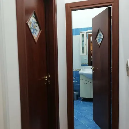Appartement Casa Lillina A Toledo , Near Piazza Del Plebiscito Napels